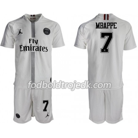 Paris Saint Germain Mbappe 7 Jodan Hvid Børn Tredje 2018/19 - Fodboldtrøjer(S/S) Paris Saint Germain Mbappe 7 Jodan Hvid Børn Tredje 2018/19 - Fodboldtrøjer(S/S)